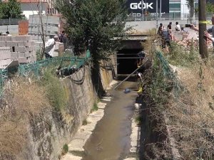 32 Yaşındaki Vatandaş Su Kanalında Ölü Bulundu