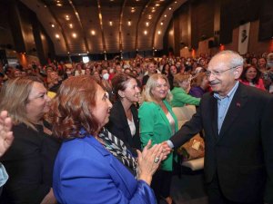 Chp Lideri Kılıçdaroğlu, Kadın Kolları Başkanlarıyla Buluştu