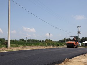 Ferizli’nin O Caddesi Büyükşehir İle Yeni Görünümüne Kavuşuyor