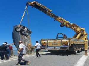 Manzara Karşısında Özçekim Yapmak İstedi, Otomobili Uçuruma Uçtu
