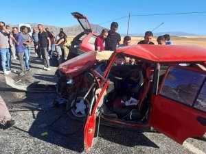 Malatya’da İki Otomobil Çarpıştı: 6 Yaralı