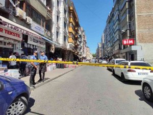 Fatih’teki Park Kavgasında Yaralanan Şahıs Hayatını Kaybetti
