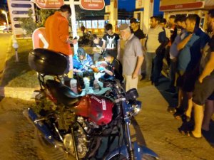 Bursa’da Motosiklet Yayaya Çarptı, Hem Yaya Hem Sürücü Yaralandı