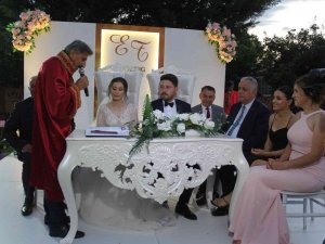 Vali Yardımcısı Cinbir, Nikah Şahidi Oldu