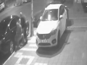 Esenyurt’ta Oto Fareleri Lüks Araçların Korkulu Rüyası Haline Geldi