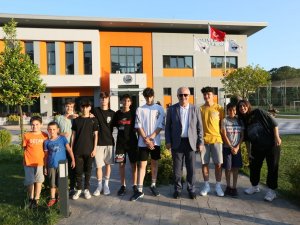 Derince’de Gençler Bu Merkezde Buluşuyor