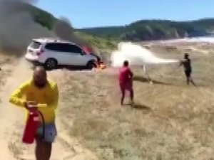 Şile’de Park Halindeki Lüks Araç Alev Alev Yandı