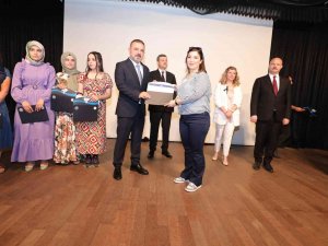 Sincan Belediyesi Eczane Yardımcı Personel Eğitimi İlk Mezunlarını Verdi