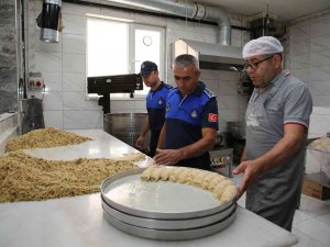 Gölbaşı’nda Kurban Bayramı Öncesi Zabıtadan Sıkı Denetim