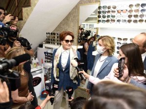 İ̇yi̇ Parti Genel Başkanı Akşener, Başkent Esnafıyla Bir Araya Geldi