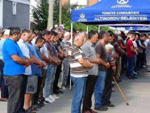 Ordu’da Gürültü Kavgasında Hayatını Kaybeden Baba-oğul Toprağa Verildi