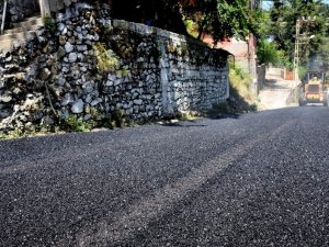 Zorkun Yaylası’nda Yol Bakım Ve Asfaltlama Çalışmaları