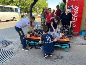 Otomobilin Çarptığı Kadın Yaralandı