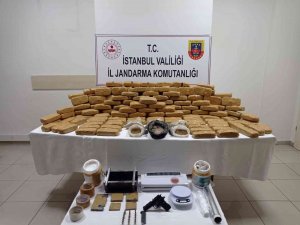 Jandarma 125 Kilo Uyuşturucu Madde Ele Geçirildi