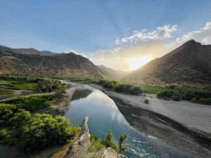 Şırnak’ta Akdeniz Koylarını Aratmayan Vadiler Keşfedilmeyi Bekliyor
