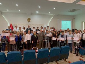 Lgs’de Derece Yapan Eskişehir’deki 26 Öğrenci Ödüllerini Aldı