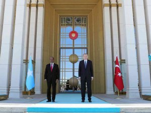 Cumhurbaşkanı Erdoğan, Somali Cumhurbaşkanı Mahmud’u Resmi Törenle Karşıladı