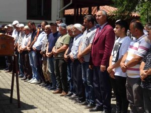 Yemek Yaparken Yanarak Hayatını Kaybeden Kadın Son Yolculuğuna Uğurlandı