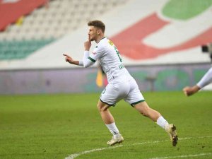 Bursaspor’da Ramazan Keskin Sözleşmesini Feshetti
