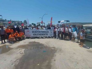 Kıyılardan Ve Denizden Binlerce Ton Çöp Çıktı