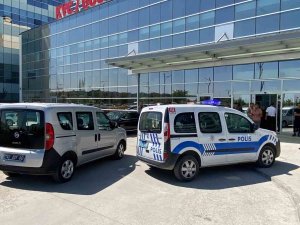 Doktor Silahla Saldırıda Hayatını Kaybetti, Zanlı İntihar Etti