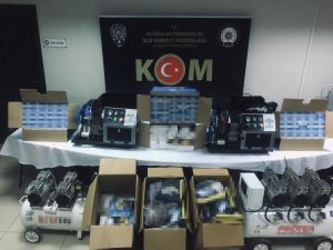 İ̇zmir Polisinden Sigara Kaçakçılarına Darbe