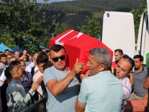 Kepçe Operatörü Okan Bayrak Son Yolculuğuna Uğurlandı