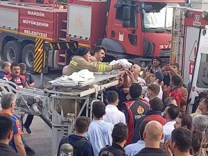 Mardin’de Patlamadan Etkilenen Yeni Doğan Bebek Ve Yaşlılar Tahliye Ediliyor