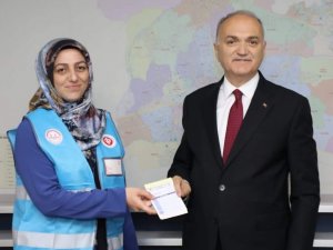 Başkan Özlü, Kurbanını Bağışladı