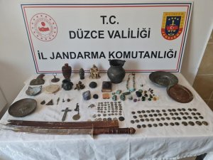 Tarihi Eser Kaçakçılarından Müze Çıktı