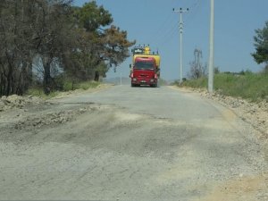 Sakarkaya Mahalle Sakinleri, Ağır Tonajlı Araçlardan Şikayet Etti