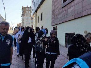 Kataloglarla Fuhuş Yaptıran Çeteye Operasyon: 27 Gözaltı