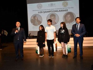 Türkiye Birincisi Olan Tekirdağlı Gençler Ödüllendirildi