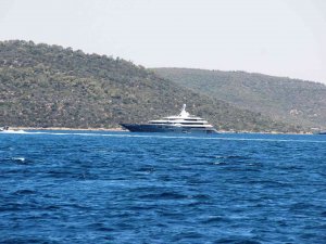 Rus Oligark Bodrum’u Terk Etmiyor