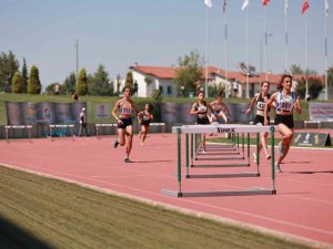 Denizli’de 560 Sporcu Birincilik İçin Yarıştı
