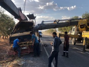 Şanlıurfa’da Devrilen Vincin Sürücüsü Yaralandı