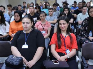 Büyükşehir’de Stajyerlere Oryantasyon Eğitimi