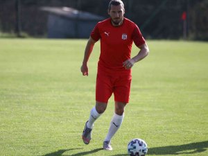 Sivasspor’dan Koray Altınay’a Teşekkür