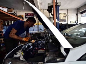 Oto Tamir Ustalarından Bayramda Yola Çıkacak Sürücülere Uyarılar