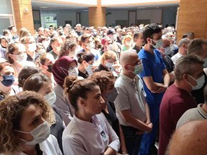 Silahlı Saldırı Sonucu Hayatını Kaybeden Doktora Hüzünlü Veda