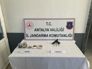 Turistlere Uyuşturucu Madde Satan Şüpheli Yakalandı