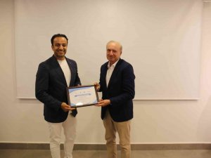 Yılın En İyi Futbol Akademisi Paris Saint-germain Academy