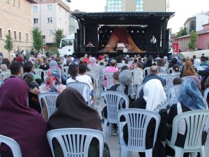 Kamyon Tiyatrosunun Bir Diğer Durağı Bayburt Oldu