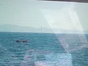 İ̇zmir Açıklarında 104 Düzensiz Göçmen Kurtarıldı