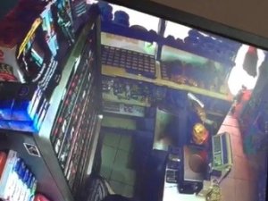 Kolonya Faciaya Yol Açıyordu, Yanmaktan Son Anda Kurtuldu