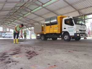 Toroslar’da Kurban Kesim Ve Satış Yerlerinin Temizliğine Başlandı