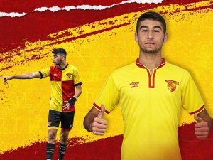 Göztepe’de İki Genç Daha Profesyonel Oldu
