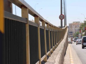 Şanlıurfa’da Demir Korkuluklar Revize Edildi