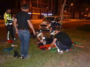 Gece Yarısı Arkadaş Ziyaretine Çıkan Motosikletli Gencin Kahreden Ölümü