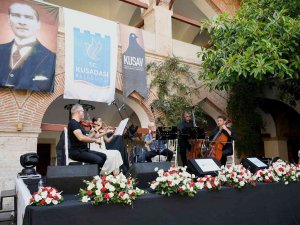 Tarihi Kervansaray’da Kruvaziyer Yolcuları İçin Klasik Müzik Dinletisi